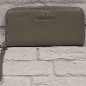 Scentsy Gray Wristlet Clutch